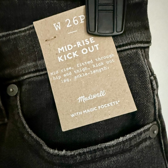 Madewell Petite Kick Out Crop Jeans in Washed Black: Raw Hem Edition - Picture 4 of 8